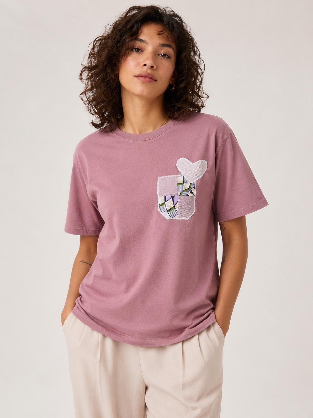 T-shirt vieux rose customisé – Taille M – Image 2