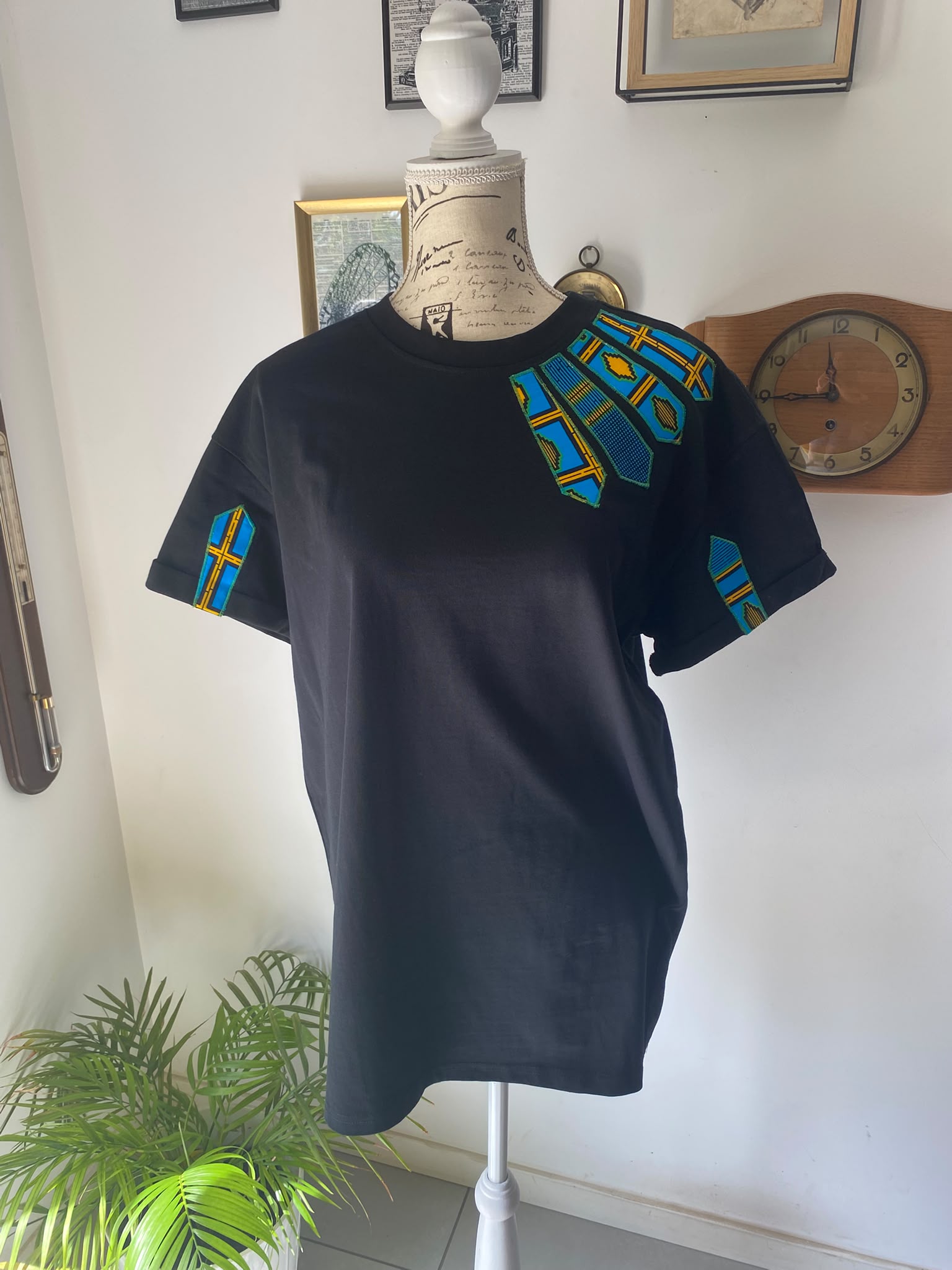 T-shirt noir customisé – Taille M Oversize – Image 3