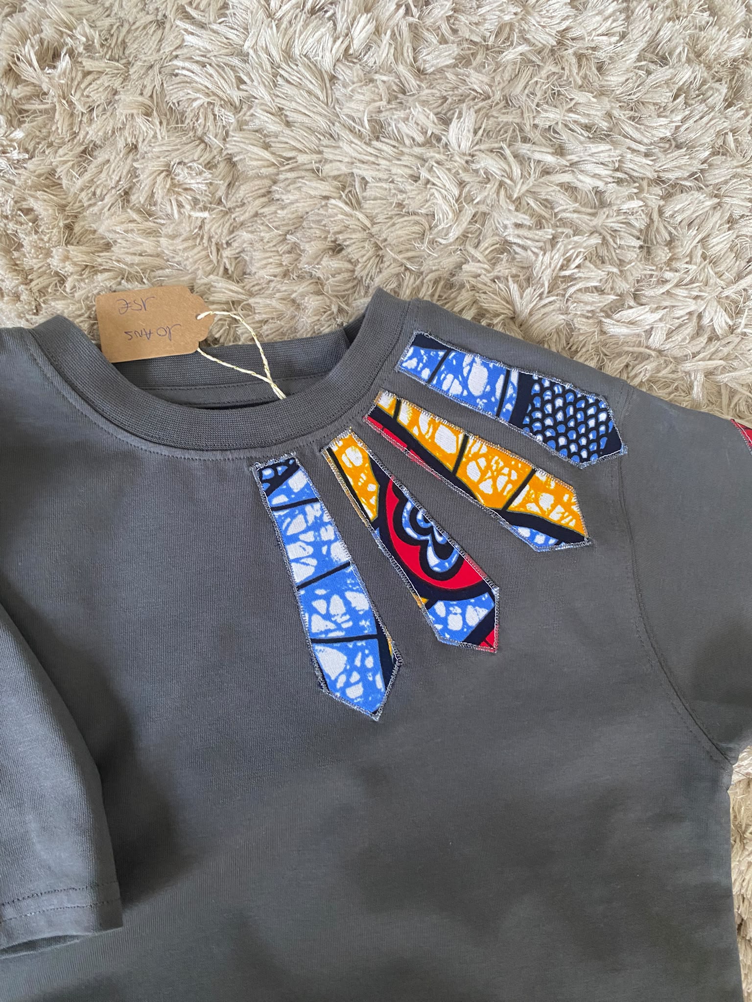 T-shirt enfant gris personnalisé – Taille 10 ans – Image 4