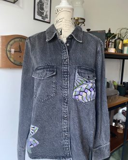Chemise en jean gris customisée en wax – Taille L