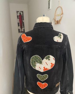 Veste en jean’s noir – taille 10 ans